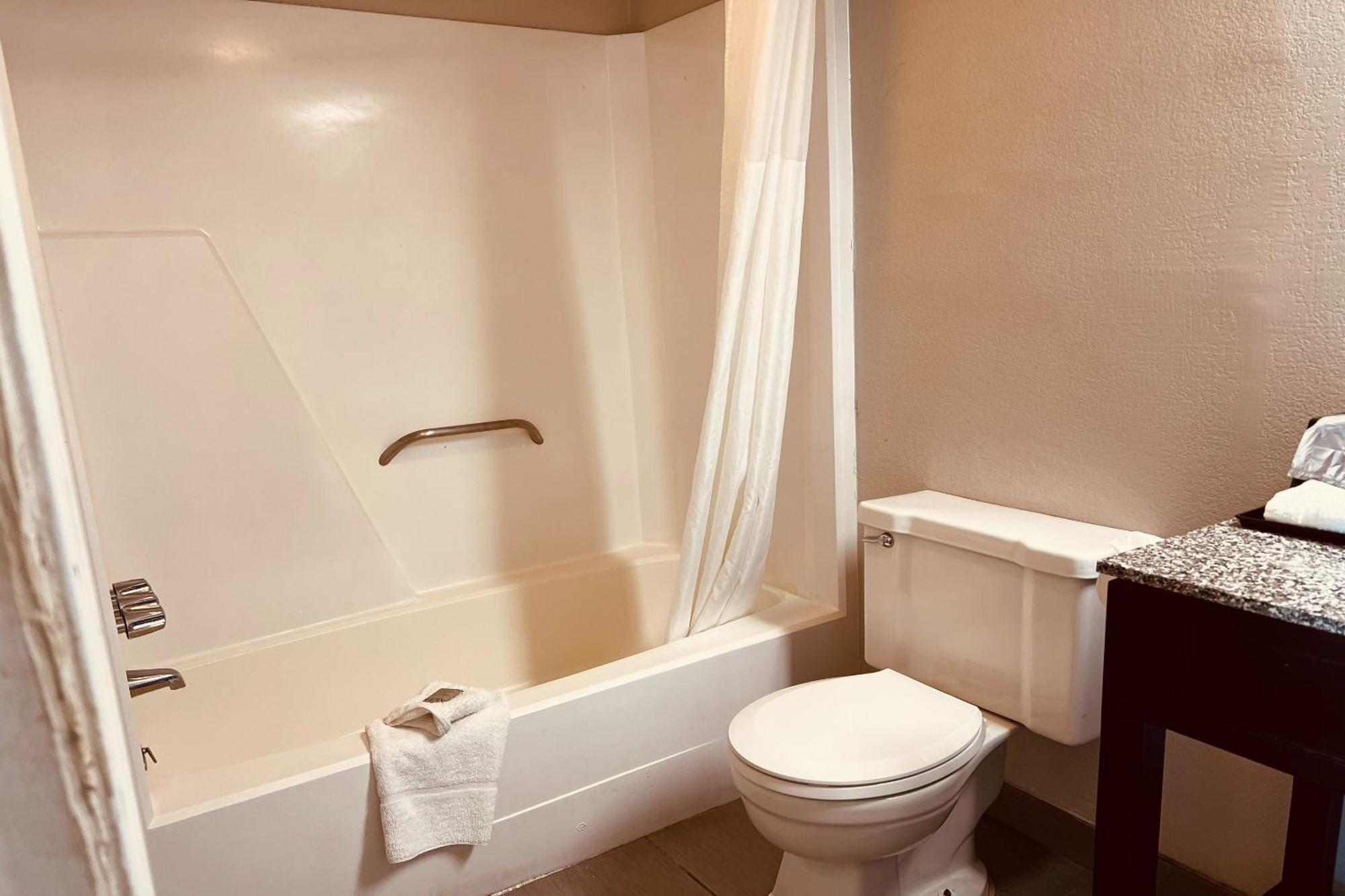Cambridge Inn オクラホマシティ エクステリア 写真